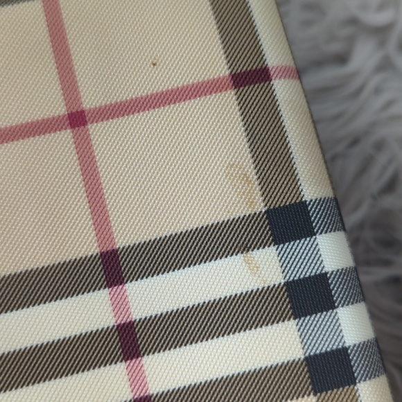 Authentic Burberry handbag - Picture 4 of 6